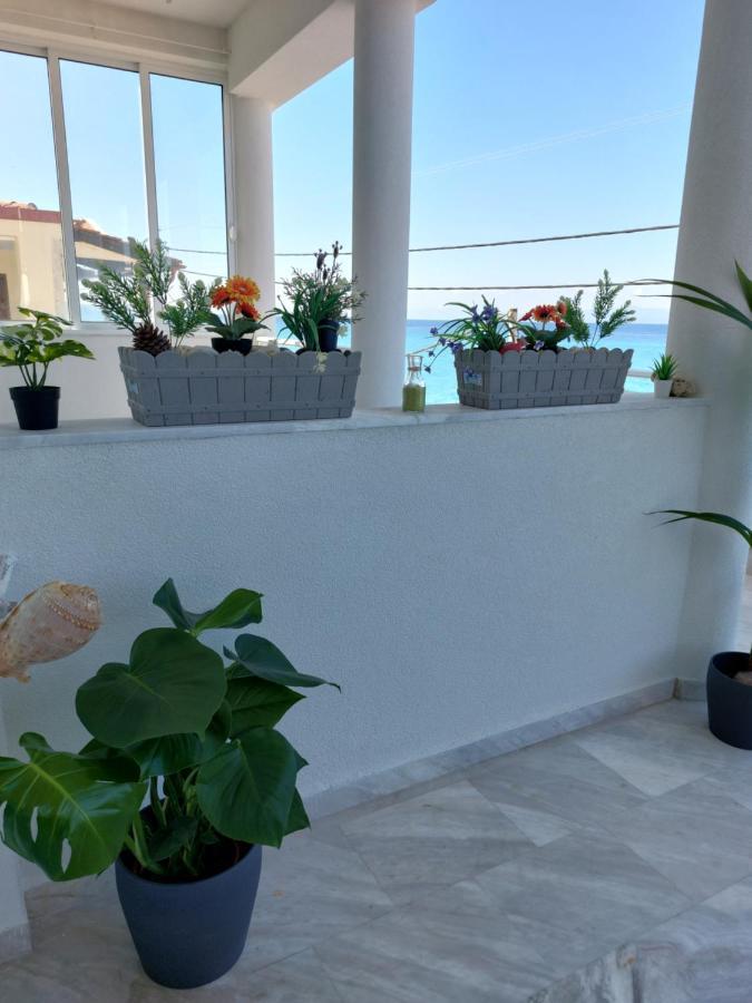 Nefeli Seaside Apartments Polychrono Eksteriør billede